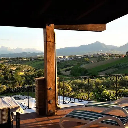 Farm stay Agriturismo Fiore Torano Nuovo