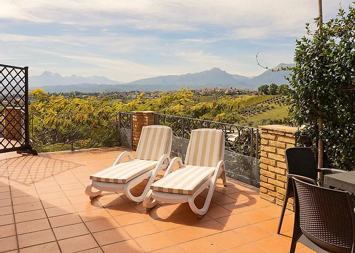 Фермерский дом Fiore Torano Nuovo